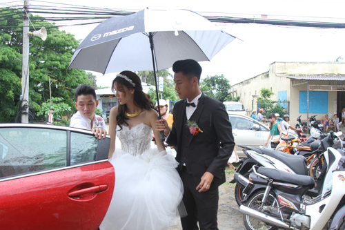 Dam cuoi Mac Hong Quan Ky Han