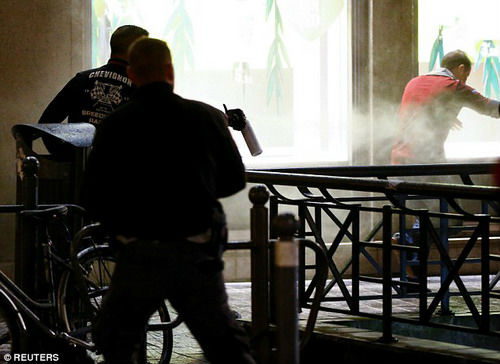 Bóng đá Nga “xuất khẩu” thế hệ hooligan mới? - 3