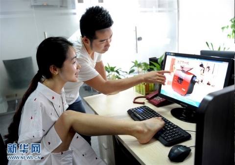 Cô gái không tay tạo cảm hứng cho tất cả mọi người - 8