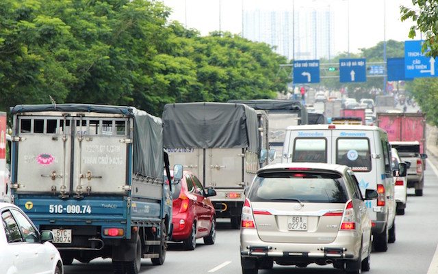 Phong tỏa hầm vượt sông Sài Gòn sau tai nạn liên hoàn - 2