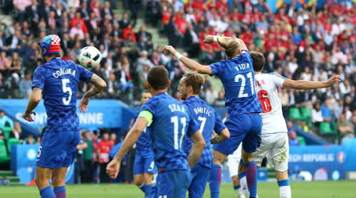 Ảnh đẹp Euro 18/6: Ý, Tây Ban Nha mở hội trên đất Pháp - 10