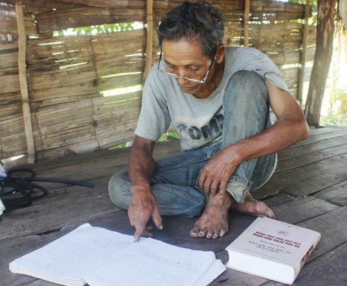 Sáng lên rẫy, tối dịch sử thi - 2