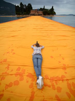 Tuyệt tác giúp con người đi bộ trên mặt nước ở Ý - 4