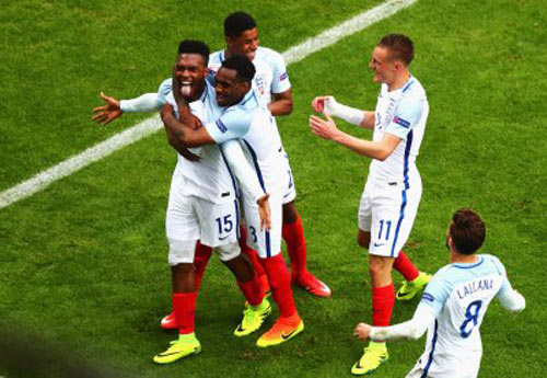 Tin nhanh Euro 20/6: Ronaldo quá nhàm chán để kết thân - 2