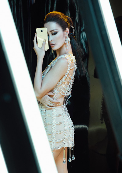 Tuyệt chiêu kéo fan trên mạng xã hội của Đông Nhi và Ông Cao Thắng - 2