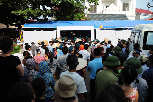 Nghẹn ngào đám tang nơi quê nhà Đại tá Trần Quang Khải - 13