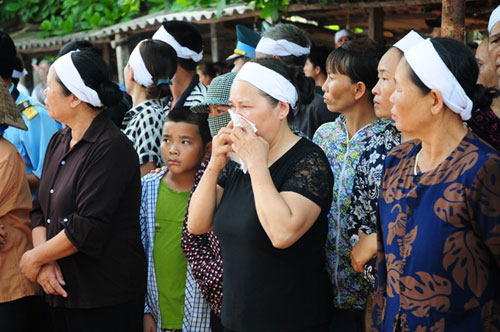 Nghẹn ngào đám tang nơi quê nhà Đại tá Trần Quang Khải - 11