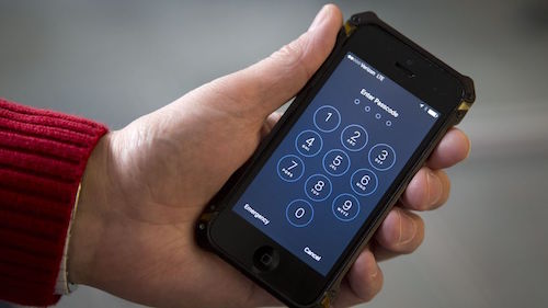 Sau FBI đến cảnh sát Ấn Độ tìm cách mở khóa iPhone - 1