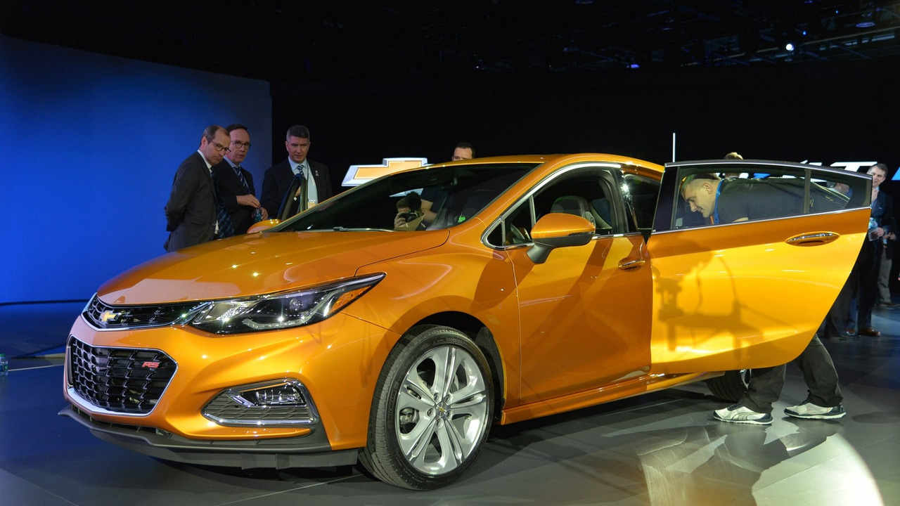 Chevrolet Cruze Hatchback 2017 sắp lên kệ, giá phải chăng - 7