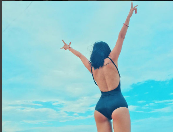 Hot girl Việt quá đỗi sexy với áo tắm hở hông táo bạo - 10