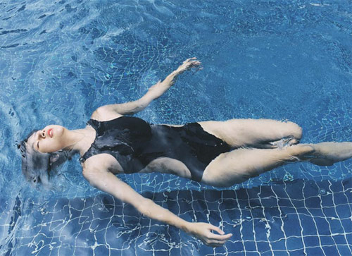 Hot girl Việt quá đỗi sexy với áo tắm hở hông táo bạo - 13