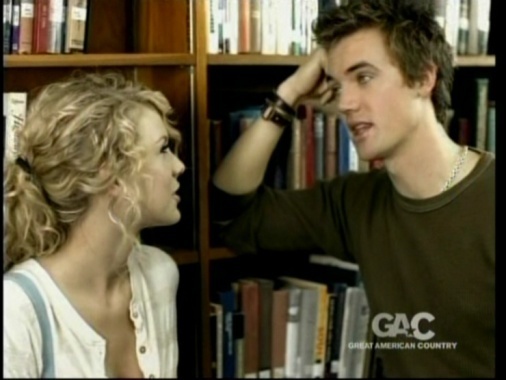 Điểm mặt dàn "nam thần" trong các MV của Taylor Swift - 4