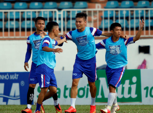 Nóng lòng so tài cùng sao MU Dwight Yorke và Ronny Johnsen - 3