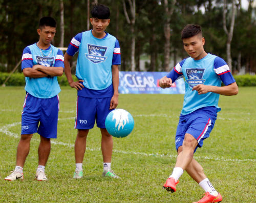 Nóng lòng so tài cùng sao MU Dwight Yorke và Ronny Johnsen - 4