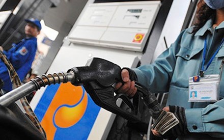 Đề xuất sửa quy định về điều hành giá xăng, dầu - 1
