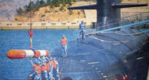 Lộ ảnh tàu ngầm tấn công mới nhất của TQ - 1