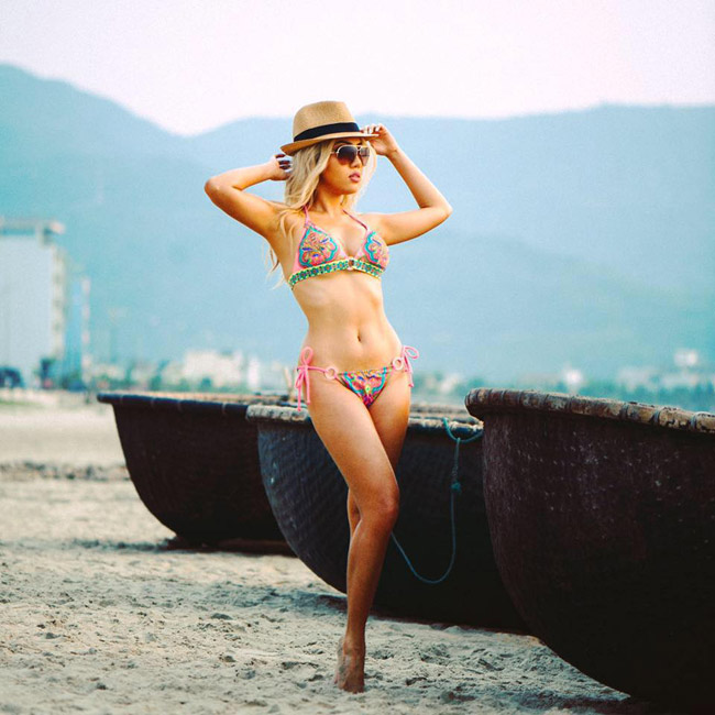 Bí mật sau đường cong siêu bốc lửa của nữ Việt kiều 8X - 3