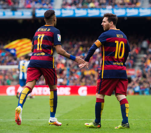 Messi lên tiếng vụ "chiến tranh lạnh" với Neymar - 1