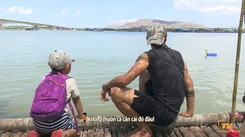 Các bé òa khóc vì bị khỉ tấn công trong "Bố ơi mình đi đâu thế" - 5