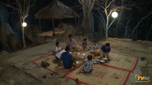 Các bé òa khóc vì bị khỉ tấn công trong "Bố ơi mình đi đâu thế" - 7