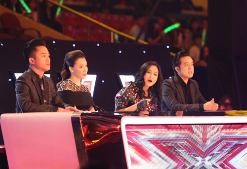 Cô gái giống Hà Hồ, Mỹ Tâm sa sút phong độ tại X-Factor - 1
