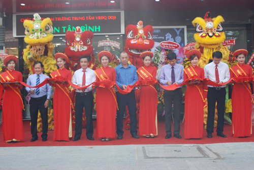 Trang sức DOJI chinh phục khách hàng Bắc – Trung – Nam - 1