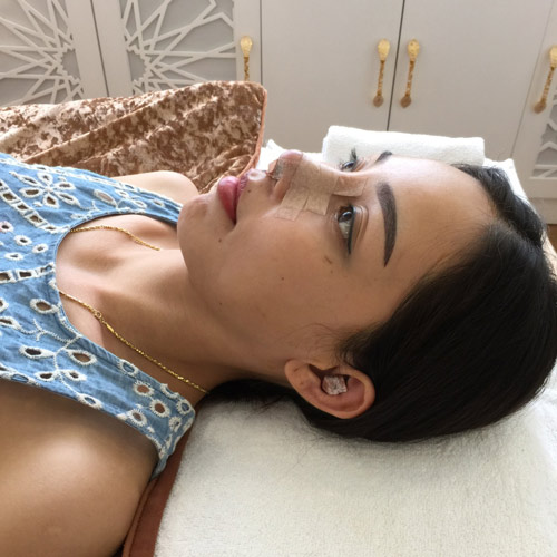 'Phép màu sắc đẹp': Mẹ một con hàm hô hóa ‘công chúa’ - 5