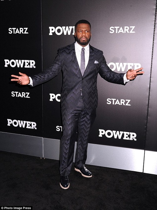 Rapper 50 Cent bị bắt vì hát lời thô tục trên sân khấu - 1