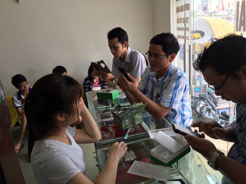 “Chen chân” chờ mua ARBUTUS AR3 giảm giá - 1