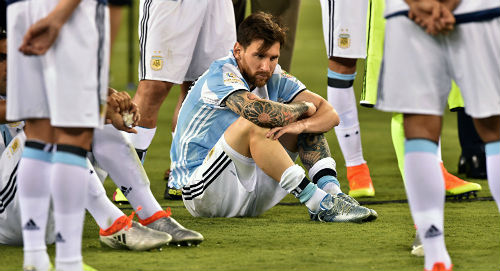 Messi chia tay ĐT Argentina: Khúc bi ca định mệnh - 1