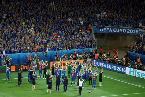 Iceland và câu chuyện tình lãng mạn với Euro 2016 - 1