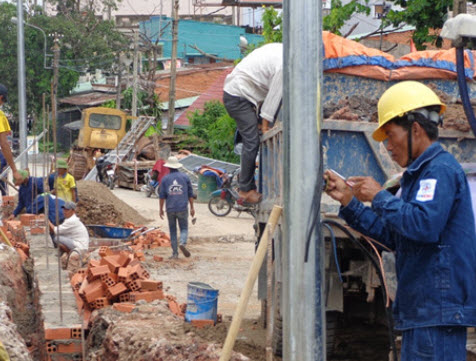 Chùm ảnh: Gấp rút hoàn thiện cầu Ghềnh mới - 15