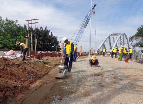 Chùm ảnh: Gấp rút hoàn thiện cầu Ghềnh mới - 3