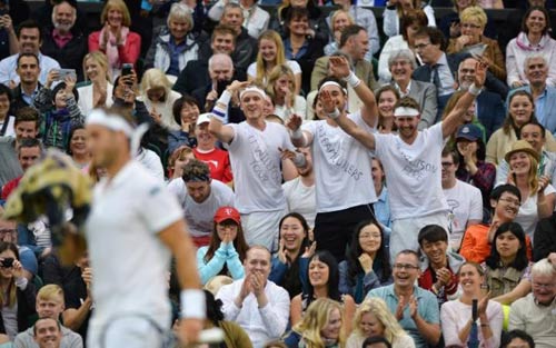 Wimbledon ngày 3: Berdych khổ chiến, Radwanska thắng dễ - 4