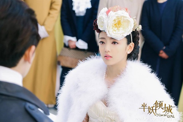 Xuất hiện yêu nữ đẹp nhất màn ảnh - 8