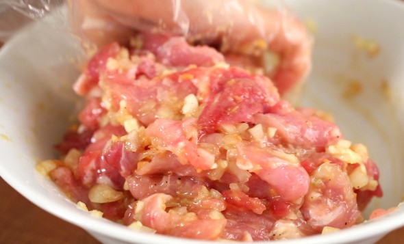 Thịt xiên nướng kiểu Hàn vàng ươm, thơm phức "gây nghiện" cả nhà - 3