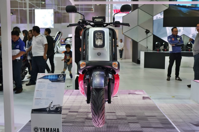 Yamaha vừa tiết lộ ấn phẩm xe ga mang phong cách kỹ thuật số thể hiện kỹ thuật công nghệ tối tân Yamaha QBIX tại Bangkok International Motor Show 2017 (Triển lãm Mô tô quốc tế Bangkok 2017).