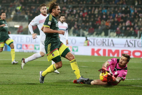 Pescara - AC Milan: Bỏ lỡ thời cơ vàng - 1