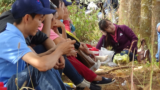 Gần 700 công nhân ngừng việc vì... 3 trái bắp - 4