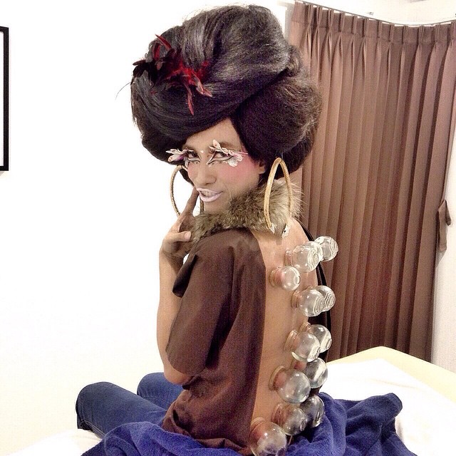 “Yêu” 28 lần/ngày đã là gì, showbiz Thái còn nhiều điều sốc hơn thế - 7