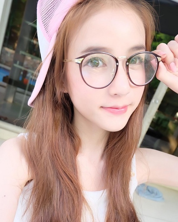 “Yêu” 28 lần/ngày đã là gì, showbiz Thái còn nhiều điều sốc hơn thế - 2