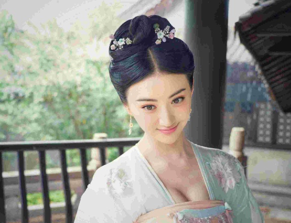 Phim của mỹ nhân "Kong" bị xử lý vì lộ phần nhạy cảm - 4