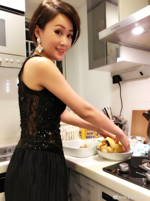 Không thể tin đây là “Chúc Anh Đài” ở tuổi U50 - 13