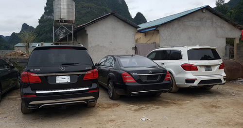 Dàn siêu xe phủ bụi chỏng chơ ở Cao Bằng - 11