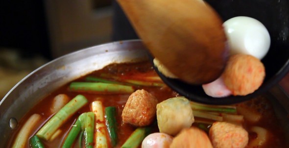 Công thức làm Tteokbokki cay nồng đậm vị - 6