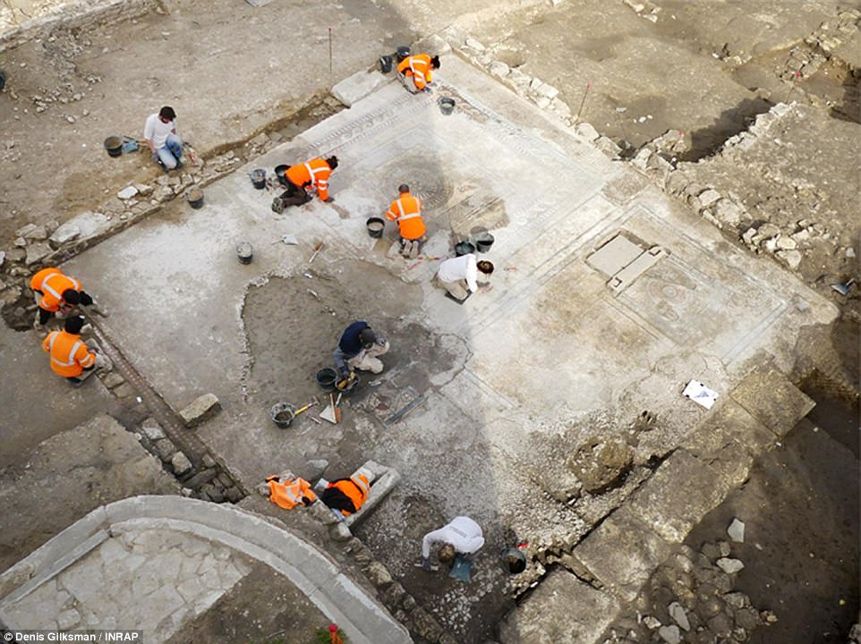 Phát hiện TP cổ La Mã tưởng chỉ có trong huyền thoại - 2