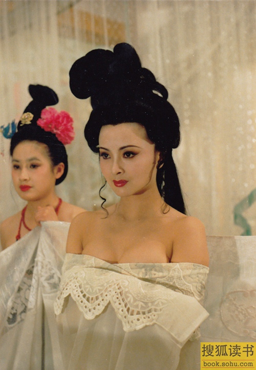 Mỹ nữ hở bạo trước triệu người: Phạm Băng Băng chưa phải số 1! - 3