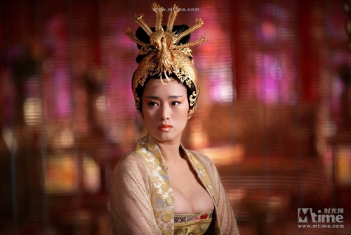 Mỹ nữ hở bạo trước triệu người: Phạm Băng Băng chưa phải số 1! - 6