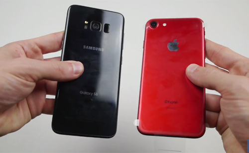 Tiếc &#34;hùi hụi&#34; xem phá hủy iPhone 7 màu đỏ và Galaxy S8 - 1