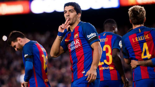 Messi lại bén duyên với Sevilla, Suarez góp siêu phẩm - 1